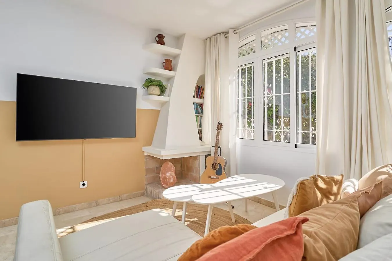Vakantiehuis Casa Lena Town House With Pool Villa Nerja Spanje